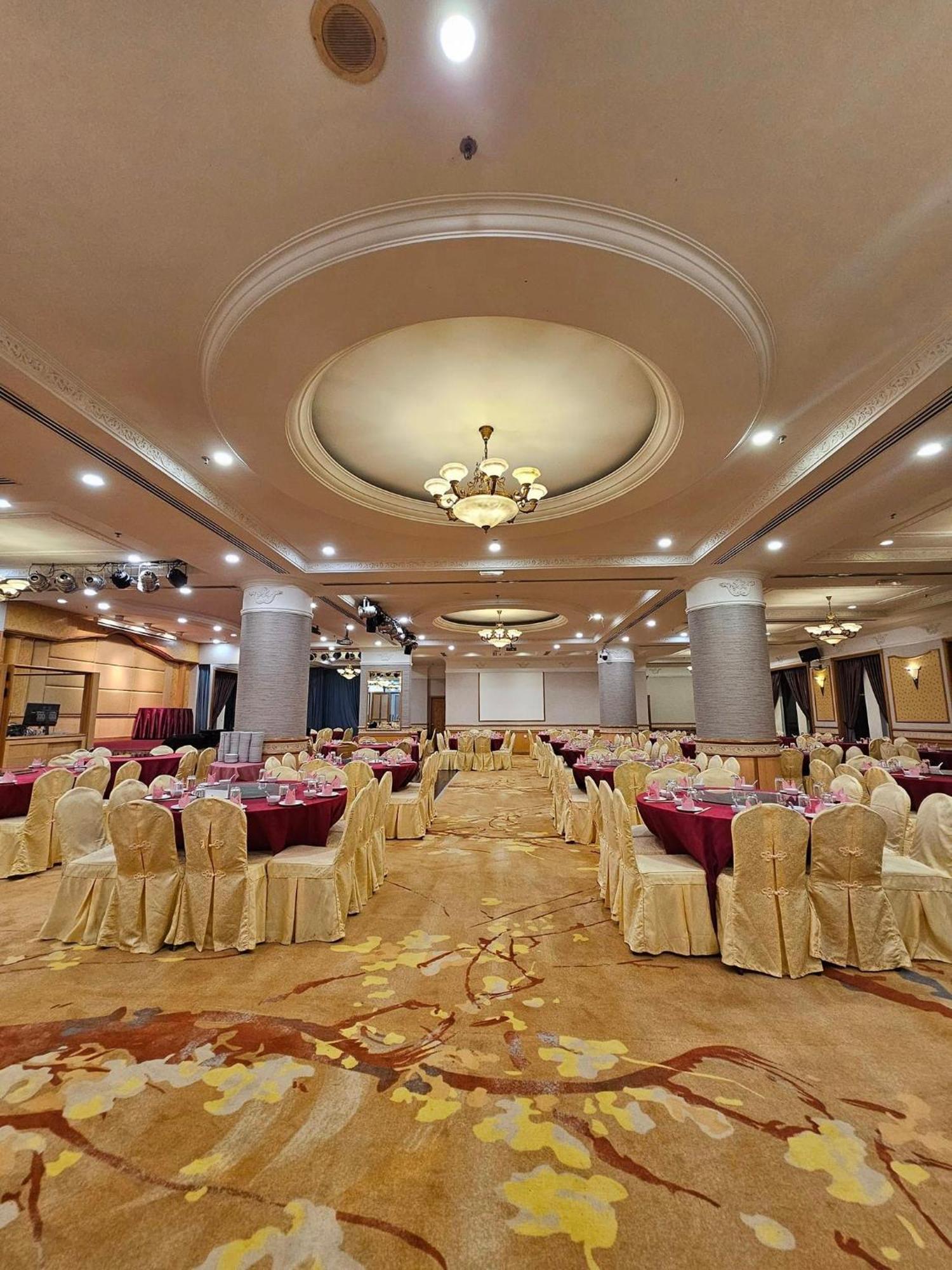 The Paramount Hotel Sibu Exterior photo