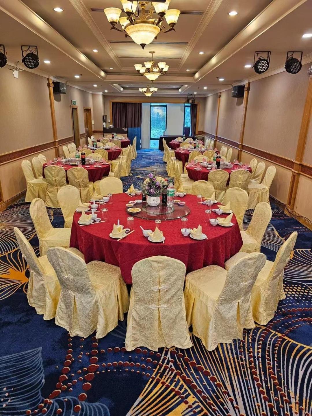 The Paramount Hotel Sibu Exterior photo